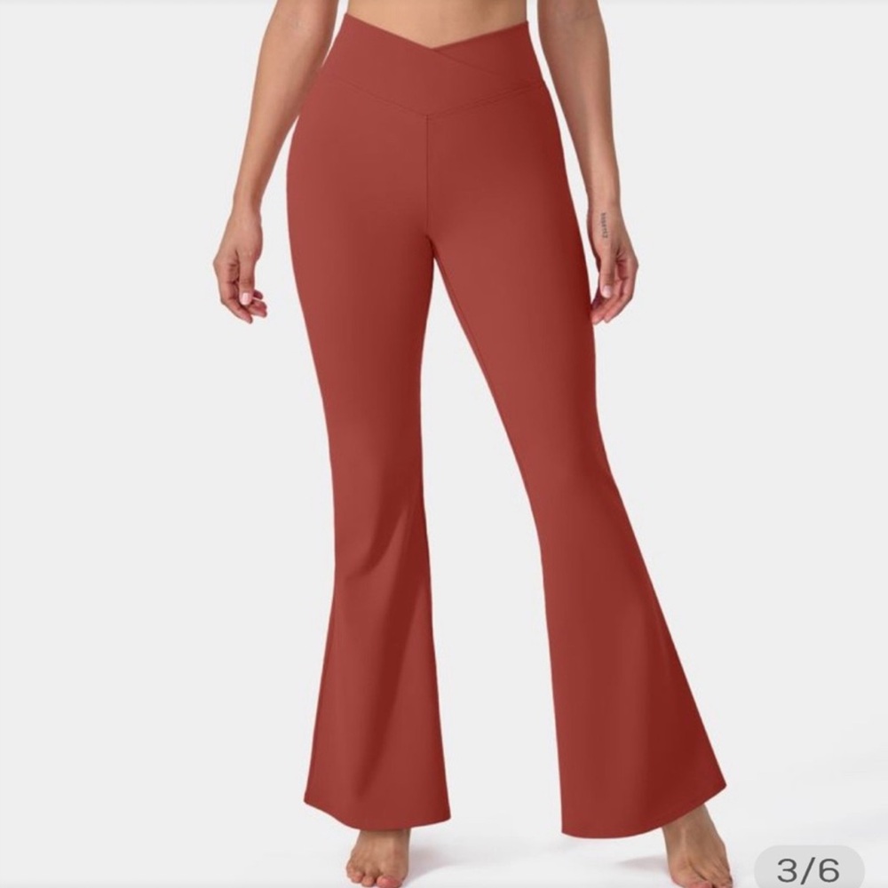 Aerie OFFLINE size M burgundy Crossover waistband Super Flare high rise legging
